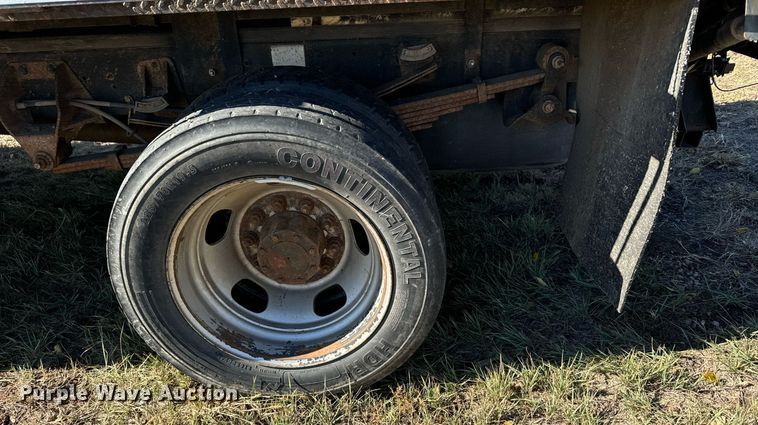 image for item DX3802 2008 Dodge Ram 5500HD Quad Cab flatbed truck