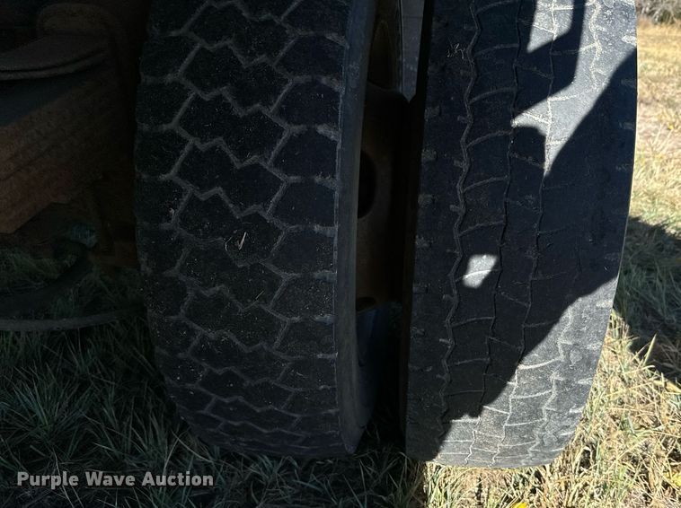 image for item DX3802 2008 Dodge Ram 5500HD Quad Cab flatbed truck