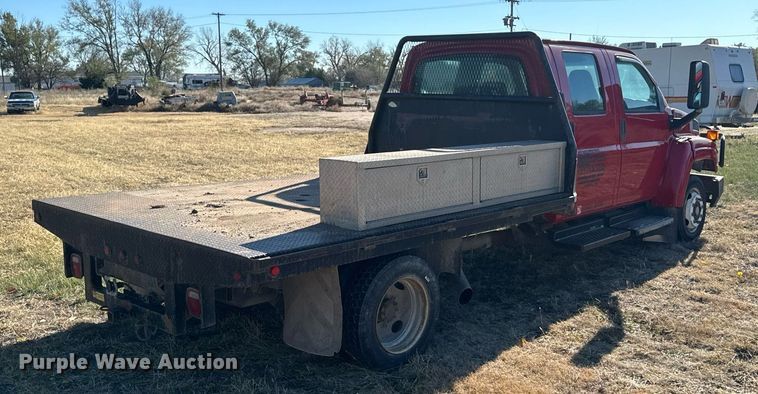 image for item DX3805 2004 GMC C4500 flatbed truck