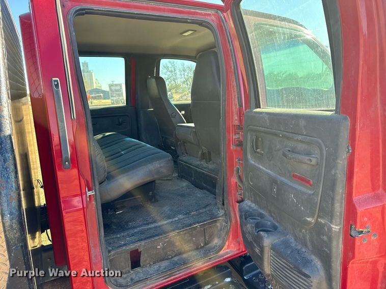 image for item DX3805 2004 GMC C4500 flatbed truck