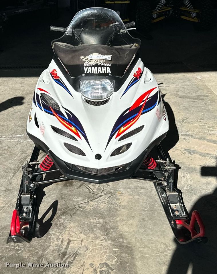 image for item DX3815 2000 Yamaha Phazer 500 snowmobile
