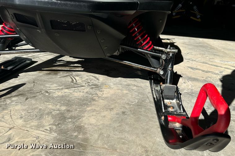 image for item DX3815 2000 Yamaha Phazer 500 snowmobile