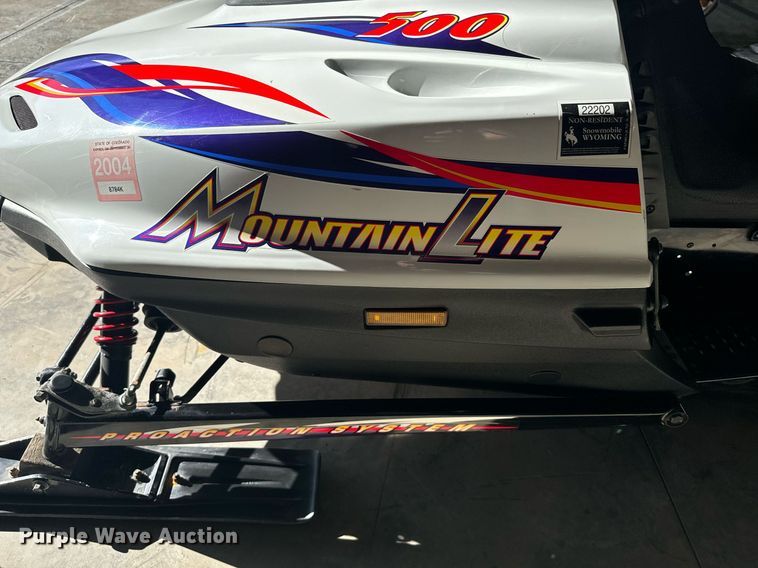 image for item DX3815 2000 Yamaha Phazer 500 snowmobile