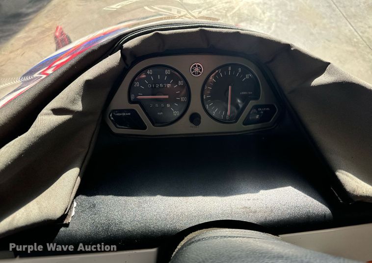 image for item DX3815 2000 Yamaha Phazer 500 snowmobile