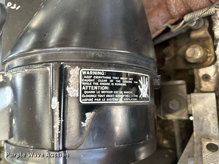 image for item DX3815 2000 Yamaha Phazer 500 snowmobile