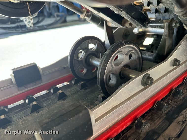 image for item DX3815 2000 Yamaha Phazer 500 snowmobile