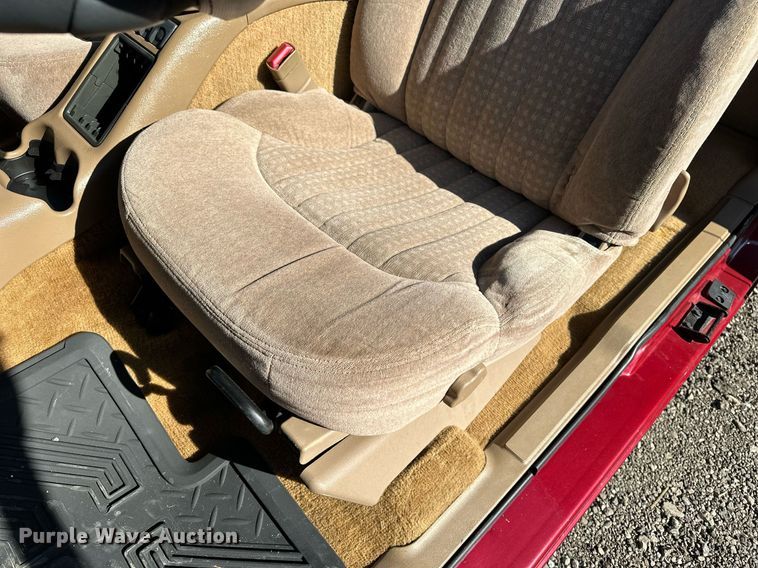 image for item EG2232 1998 Chevrolet S10 Ext. Cab pickup truck