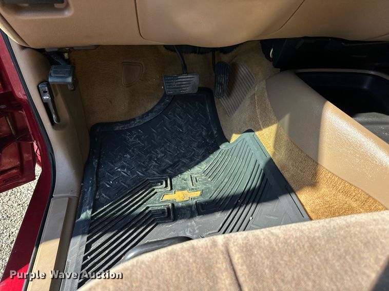 image for item EG2232 1998 Chevrolet S10 Ext. Cab pickup truck