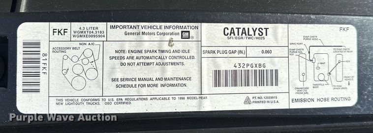 image for item EG2232 1998 Chevrolet S10 Ext. Cab pickup truck