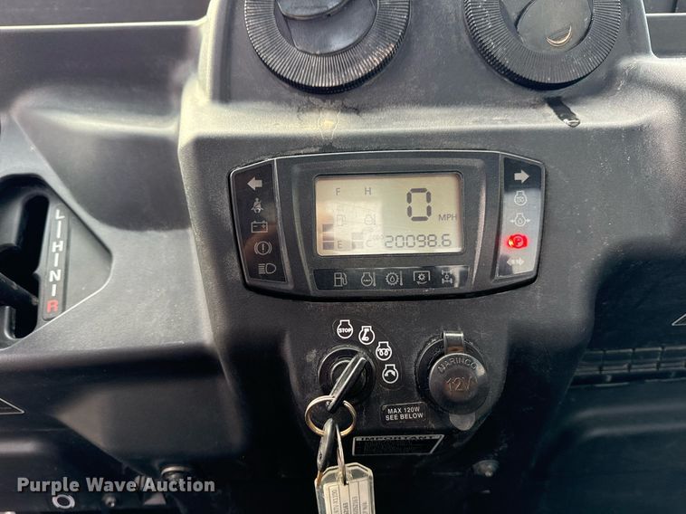 image for item EG2243 2019 Kubota RTV-X1100C utility vehicle