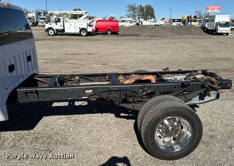 image for item EG2278 2012 Ford F550 Super Duty truck cab and chassis