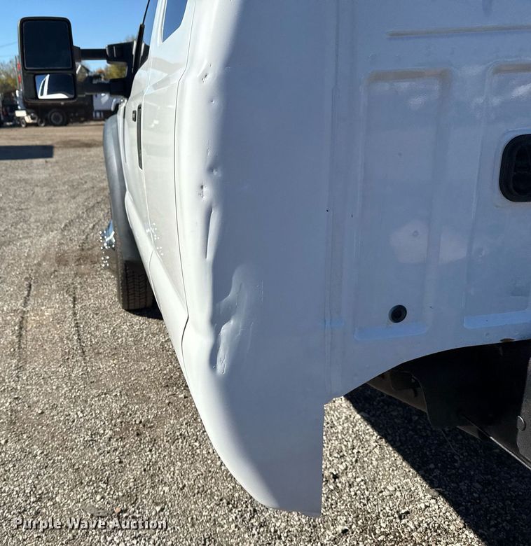 image for item EG2278 2012 Ford F550 Super Duty truck cab and chassis