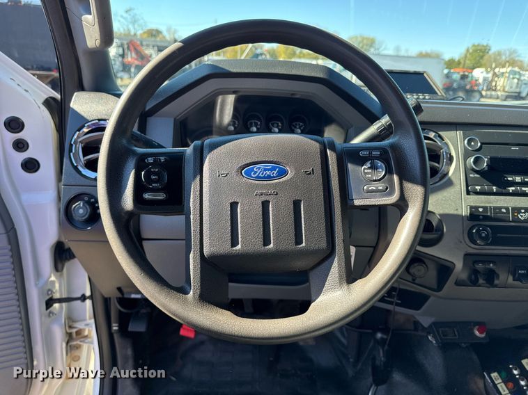 image for item EG2278 2012 Ford F550 Super Duty truck cab and chassis