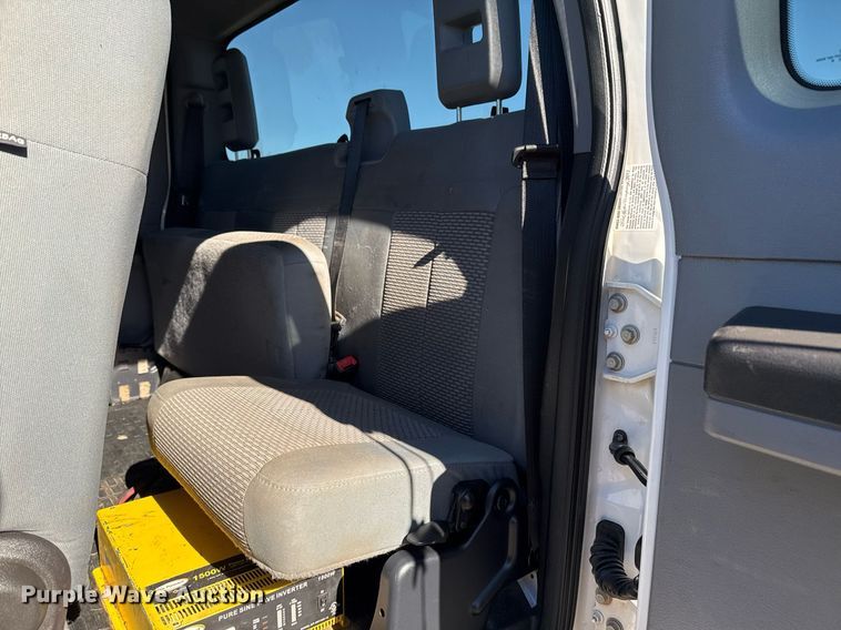 image for item EG2278 2012 Ford F550 Super Duty truck cab and chassis