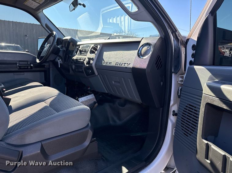 image for item EG2278 2012 Ford F550 Super Duty truck cab and chassis