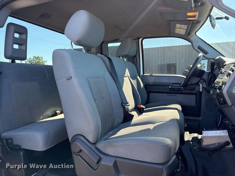 image for item EG2278 2012 Ford F550 Super Duty truck cab and chassis