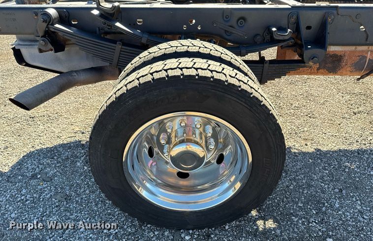 image for item EG2278 2012 Ford F550 Super Duty truck cab and chassis