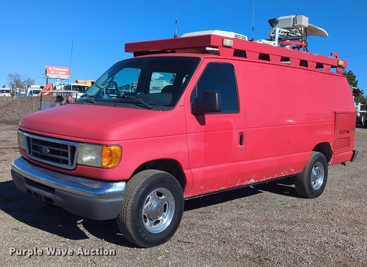 image for item EG2280 2007 Ford E350 mobile command center van