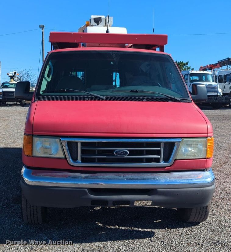 image for item EG2280 2007 Ford E350 mobile command center van