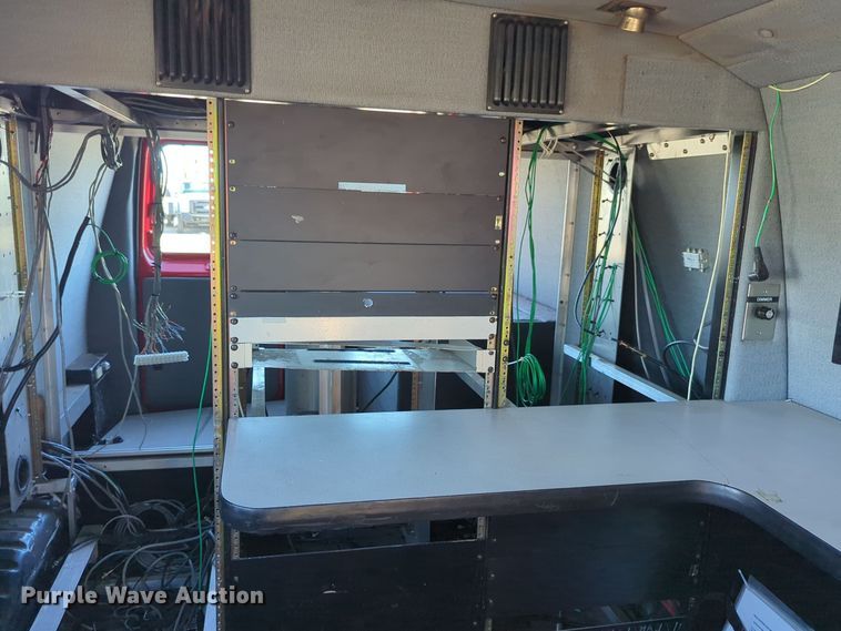 image for item EG2280 2007 Ford E350 mobile command center van
