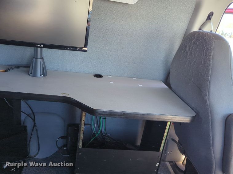 image for item EG2280 2007 Ford E350 mobile command center van