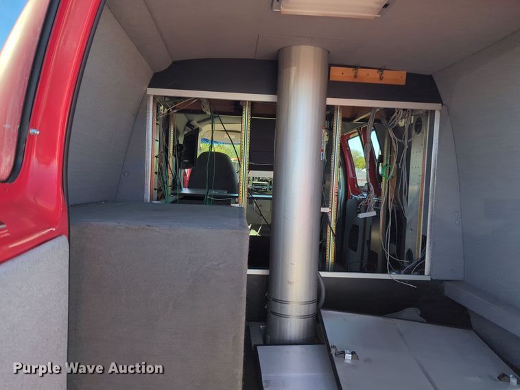 image for item EG2280 2007 Ford E350 mobile command center van