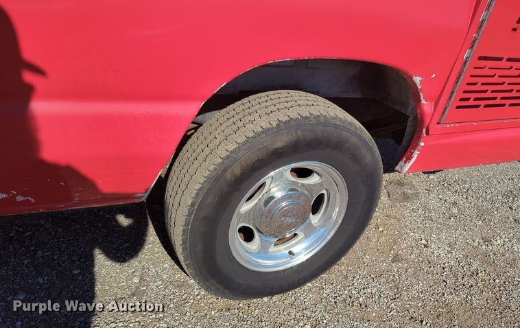 image for item EG2280 2007 Ford E350 mobile command center van