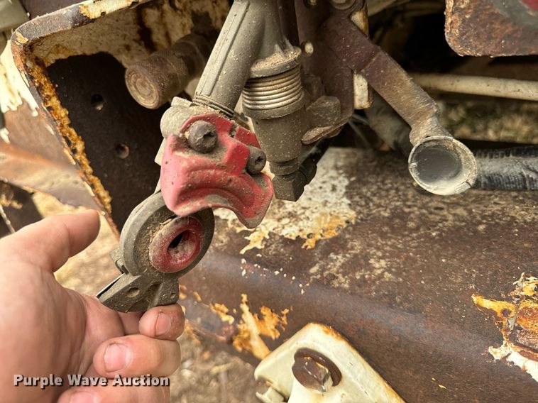image for item EG6855 2006 International 4300 SBA bucket truck