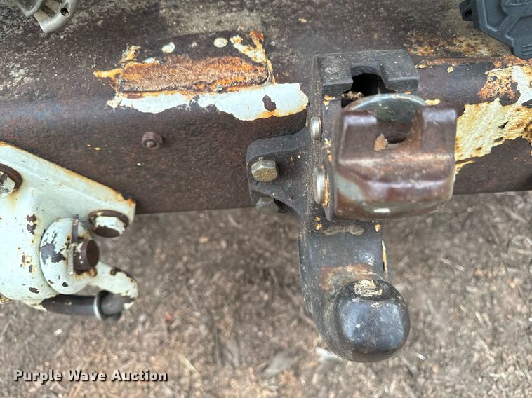 image for item EG6855 2006 International 4300 SBA bucket truck