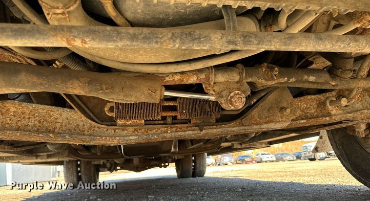 image for item EG6952 1995 Ford E350 ambulance