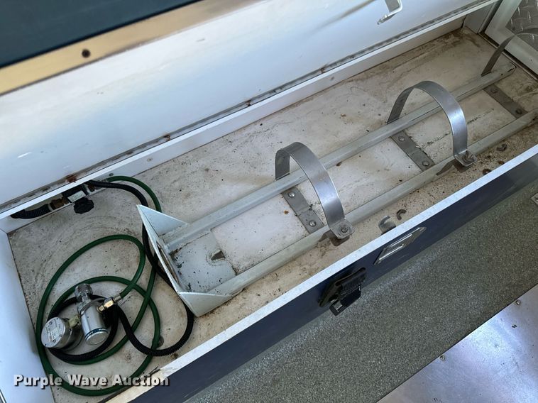 image for item EG6952 1995 Ford E350 ambulance