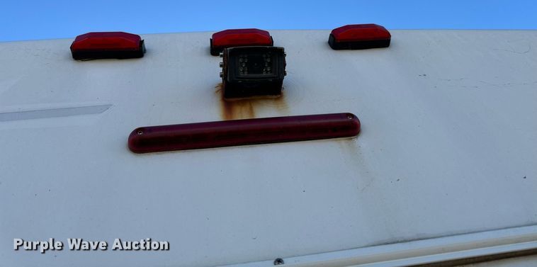 image for item EG6953 2010 El Dorado Aerotech Ford 200 shuttle bus