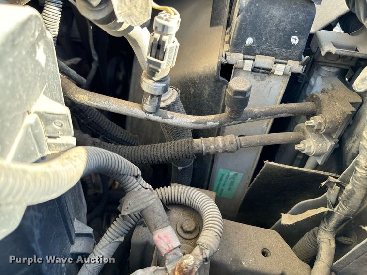 image for item EG6953 2010 El Dorado Aerotech Ford 200 shuttle bus