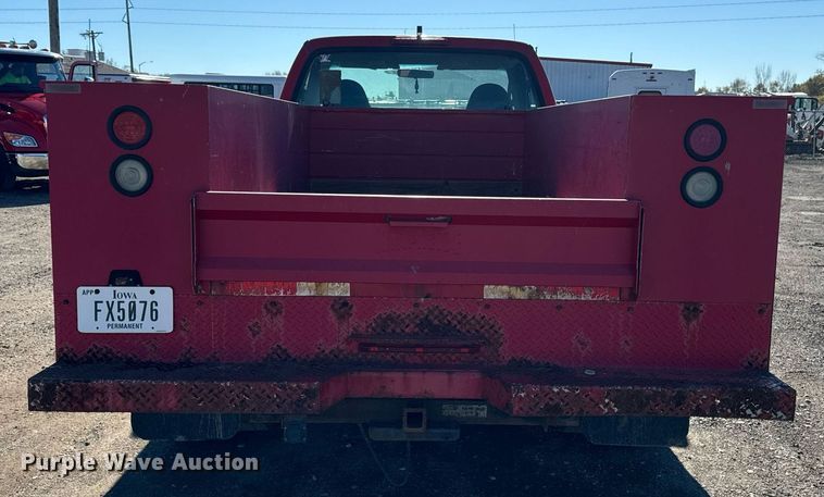 image for item EG6954 2002 Ford F550 utility / service truck