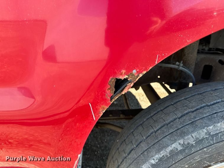 image for item EG6954 2002 Ford F550 utility / service truck