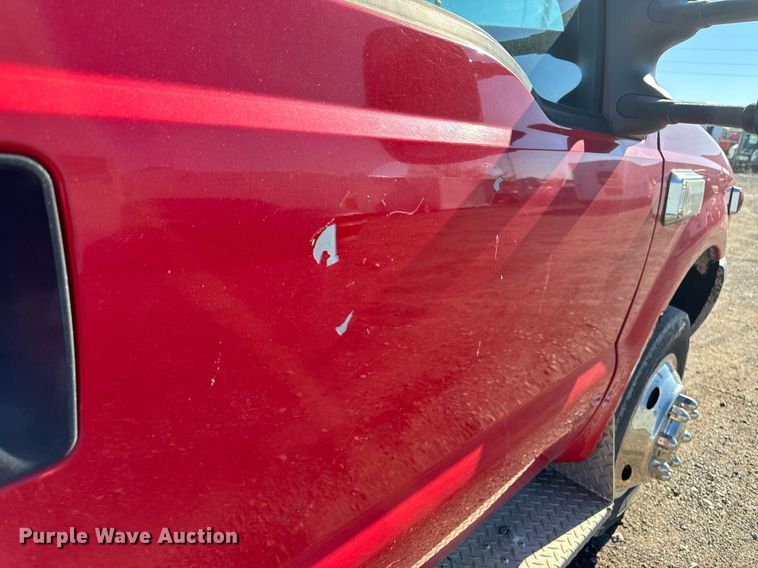 image for item EG6954 2002 Ford F550 utility / service truck