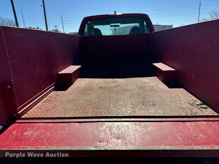 image for item EG6954 2002 Ford F550 utility / service truck