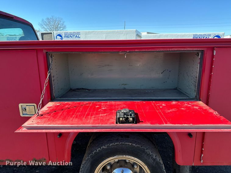 image for item EG6954 2002 Ford F550 utility / service truck