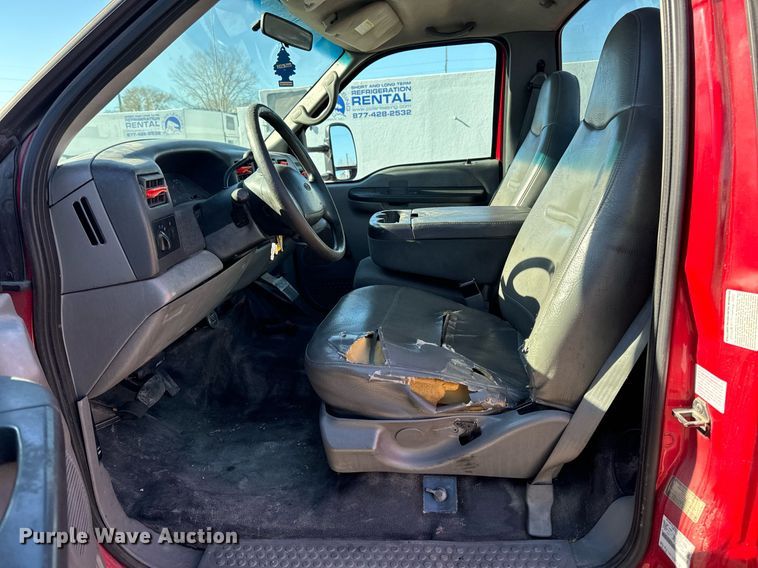 image for item EG6954 2002 Ford F550 utility / service truck