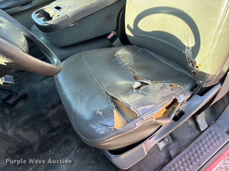 image for item EG6954 2002 Ford F550 utility / service truck