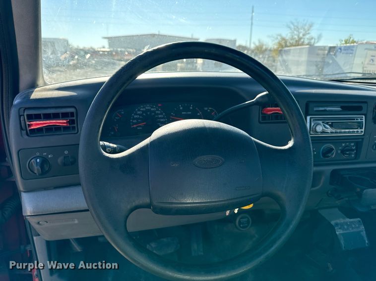 image for item EG6954 2002 Ford F550 utility / service truck