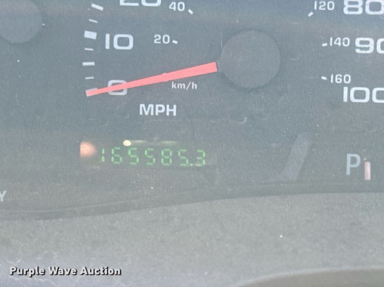 image for item EG6954 2002 Ford F550 utility / service truck