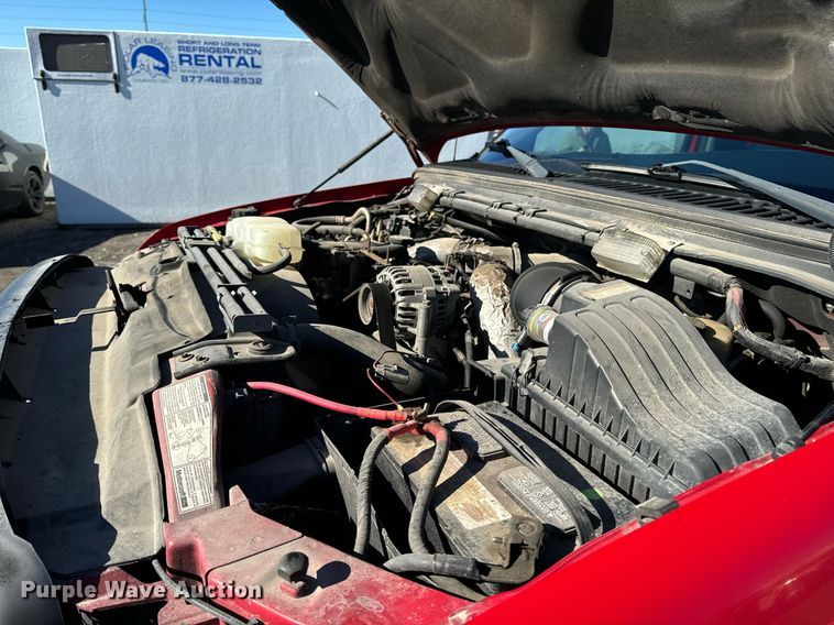 image for item EG6954 2002 Ford F550 utility / service truck