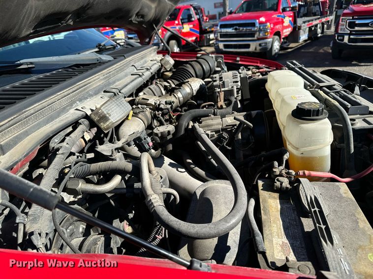 image for item EG6954 2002 Ford F550 utility / service truck