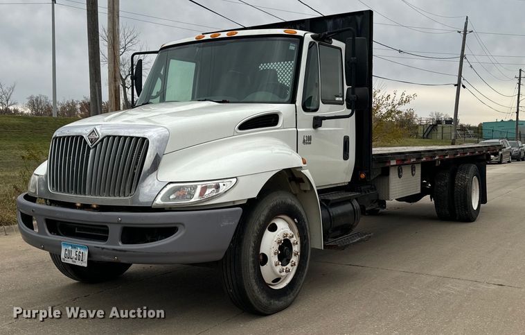 image for item EG6957 2007 International 4300 SBA flatbed truck