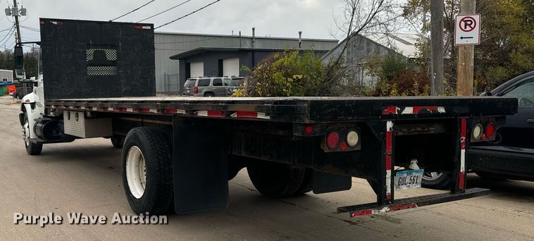 image for item EG6957 2007 International 4300 SBA flatbed truck