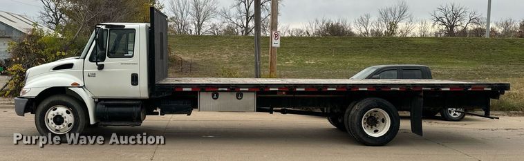 image for item EG6957 2007 International 4300 SBA flatbed truck