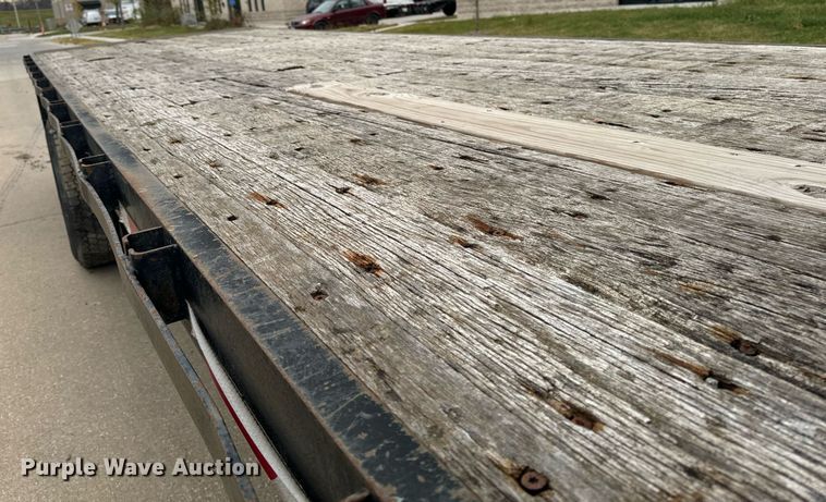 image for item EG6957 2007 International 4300 SBA flatbed truck