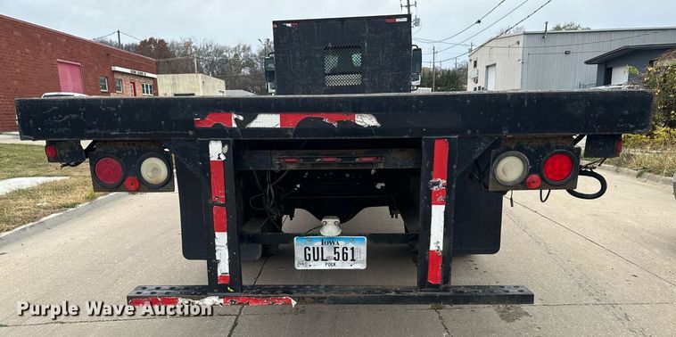 image for item EG6957 2007 International 4300 SBA flatbed truck