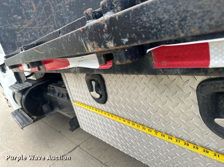 image for item EG6957 2007 International 4300 SBA flatbed truck